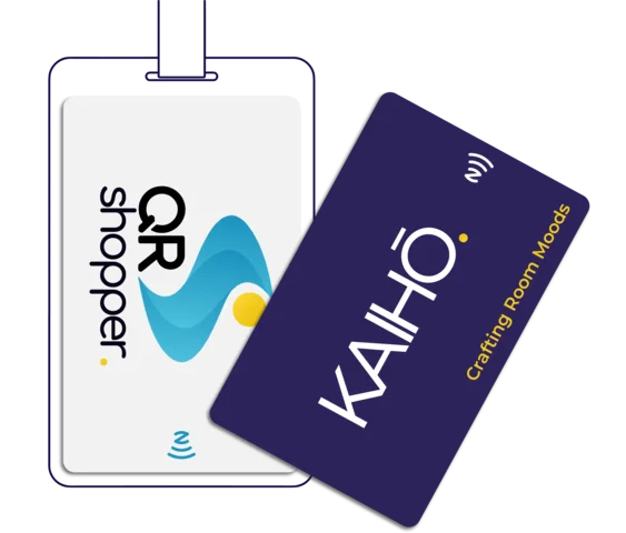 Carte bloo.Cards en PVC recyclé avec QR code et NFC, parfaite pour des échanges professionnels.